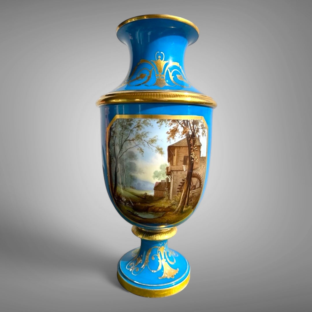 Exceptional Vase of Sevrés with Painting and Gilding
France, mid-19th century
Height: 62 cm