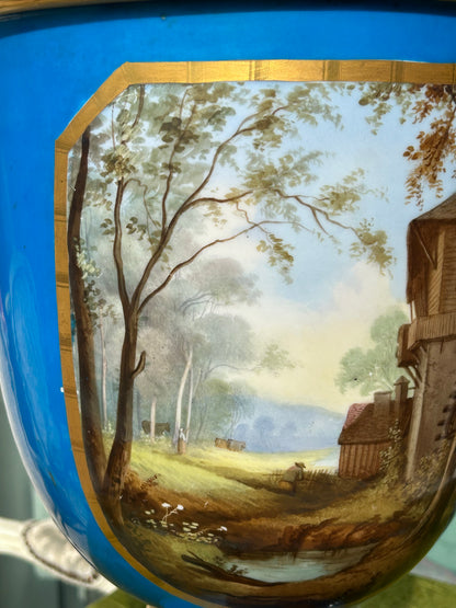 Exceptional Vase of Sevrés with Painting and Gilding
France, mid-19th century
Height: 62 cm