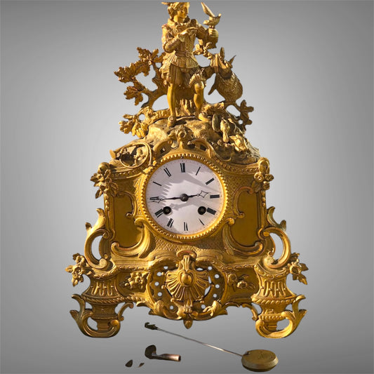 Antique bronze clock, France, 19th century
Signed on the movement plate: “Linet ainé Paris”.